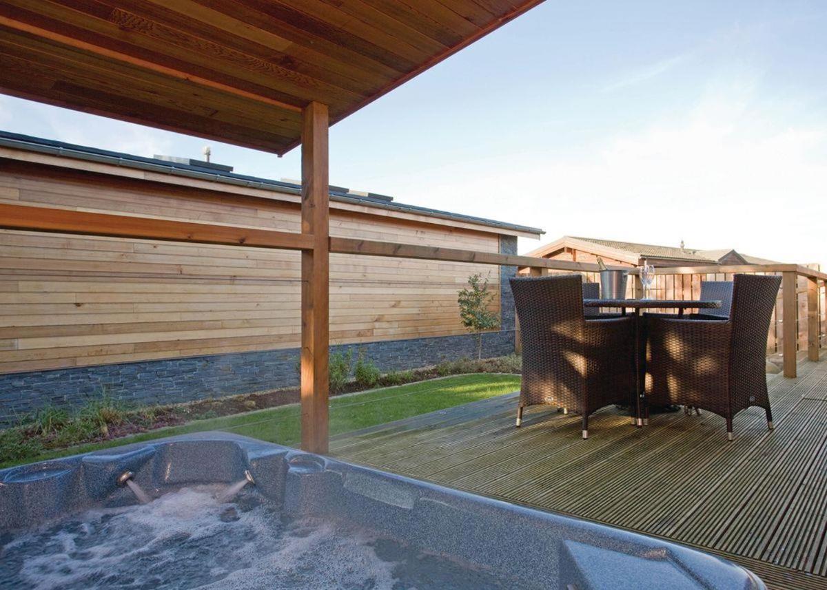 Dacre Lakeside Park Hotel Brandesburton Exterior foto