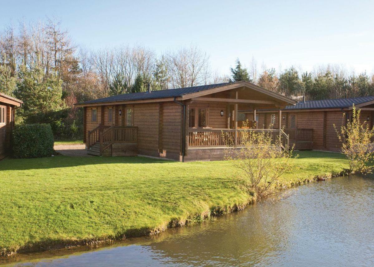 Dacre Lakeside Park Hotel Brandesburton Exterior foto